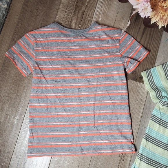 Cat & Jack 2 Pc Striped Short Sleeve Pocket T-Shirt Bundle Boys Size XS 4/5 EUC - Picture 10 of 13